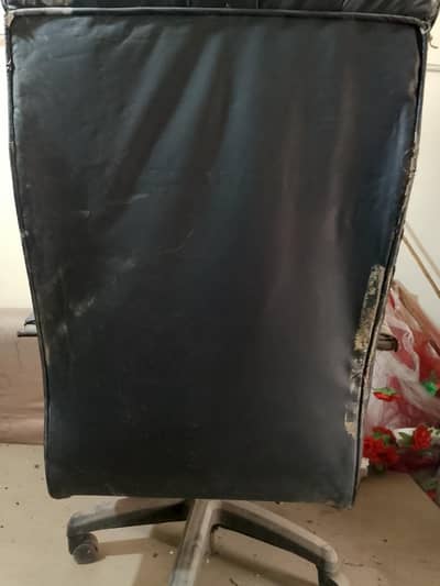 Office Chair Revolving Used