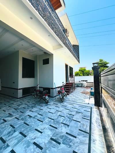 12 Marla Brand New Ground Portion for Rent on Main Road G-15 Islamabad