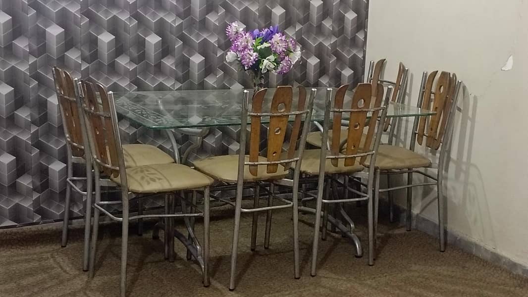 Dining Table 0