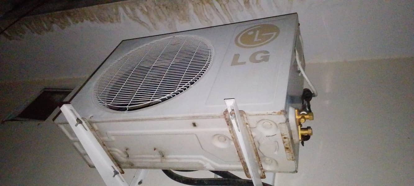 Used LG split AC 1