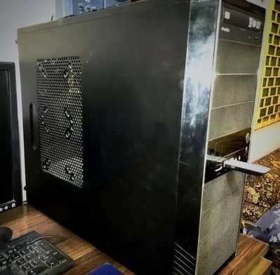 CPU core i3, 2nd generation with Keyboard & Mouse with GOOD CONDITION