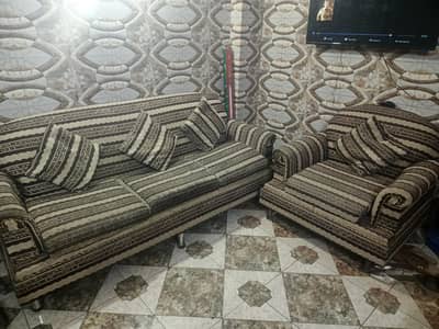 7 seater sofa set with pillows