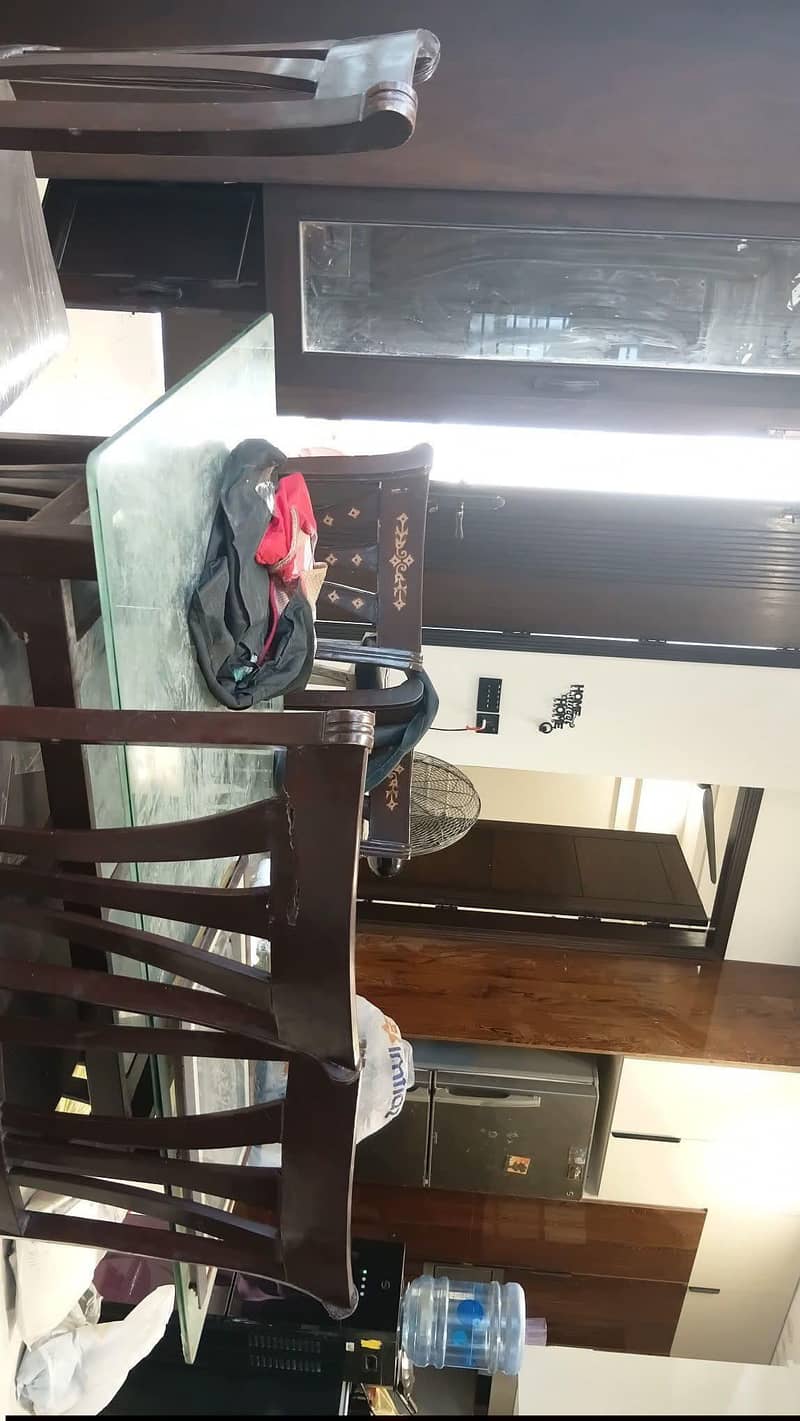 6 Seater Dining table 0