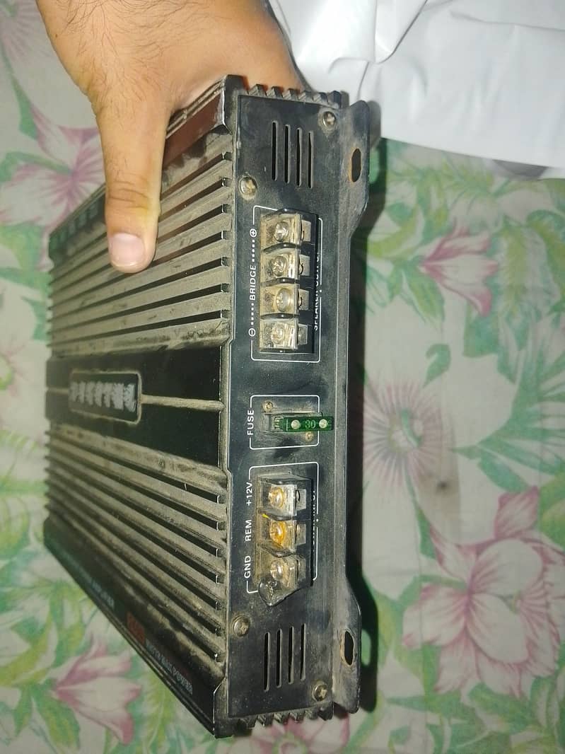 Woofer & Amplifier 6