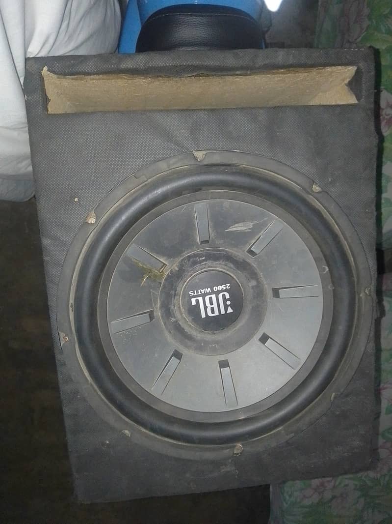 Woofer & Amplifier 8