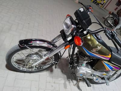 Honda 125 CG 2009 model Lahore number