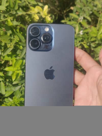 iPhone 15 Pro Max