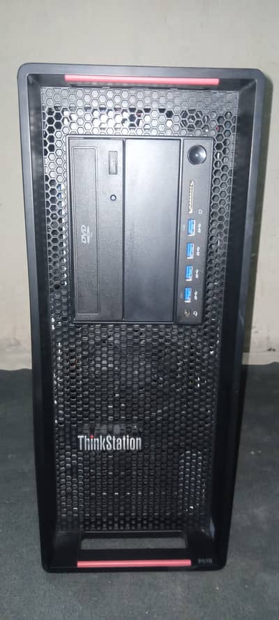 Lenovo P510 / E5 1660 V4 / 8GB Ram / 900GB SAS Hard