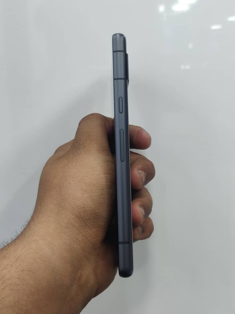 Google Pixel 7a 2