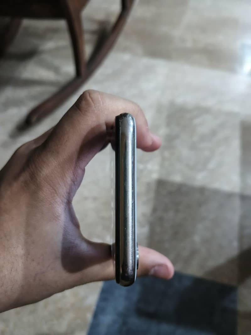 Apple iPhone X 7