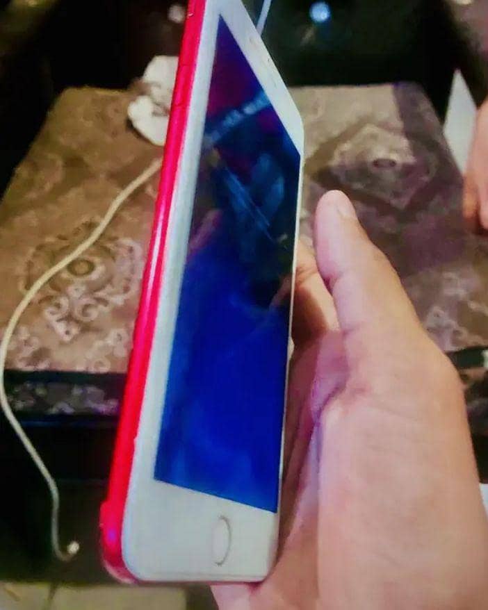 Apple iPhone 7 Plus 1