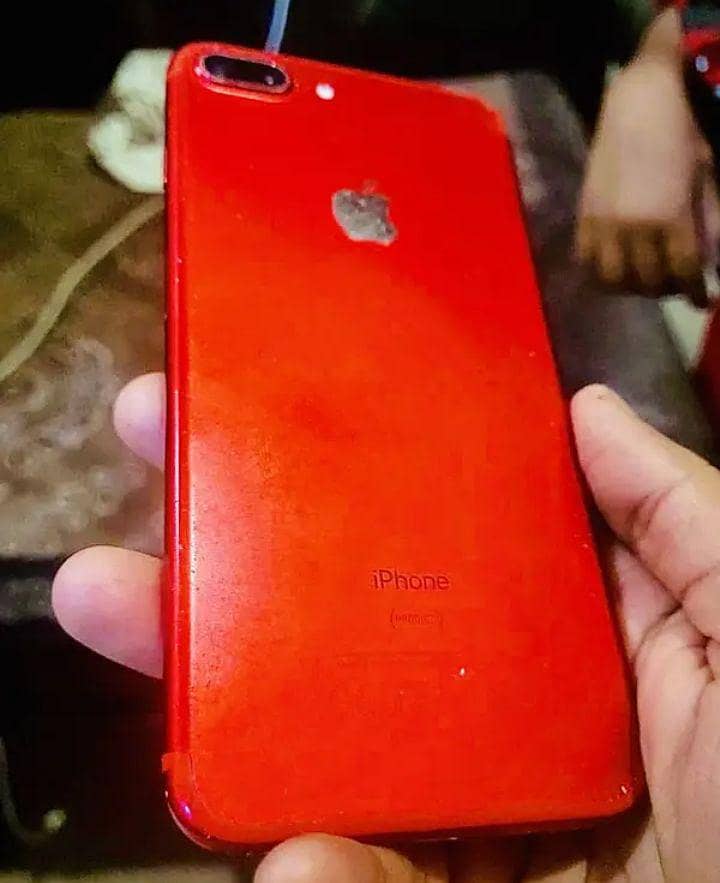 Apple iPhone 7 Plus 2