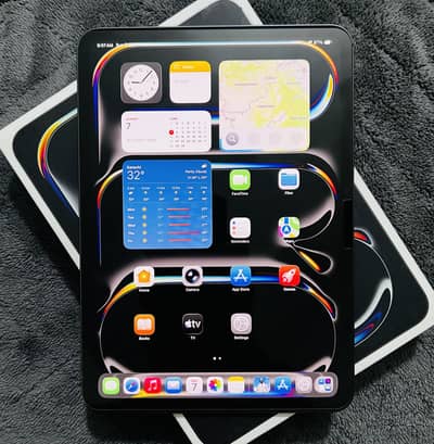 iPad Pro M4 Chip 512GB Like Brand New With Complete Box No Open Repair