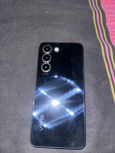 Vivo Y100