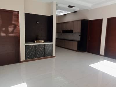 3 Bed DD Apartment For Rent In King Presidency, Johar Road Facing, 125 Area, With Maintenance.