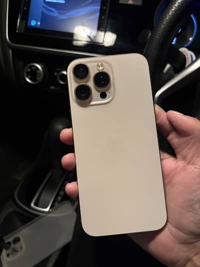 Apple iPhone 16 Pro Max