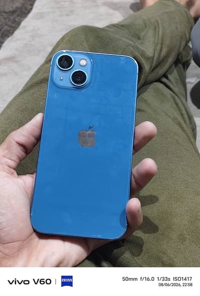 Apple iPhone 13