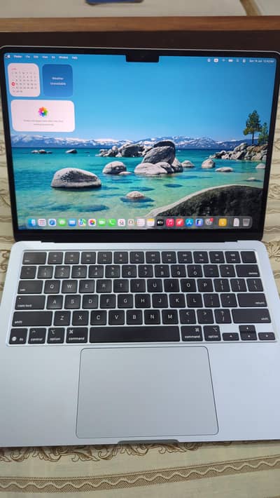 MacBook M4