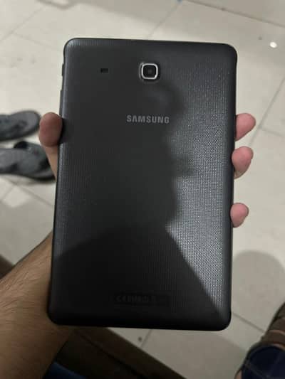 Samsung tab e