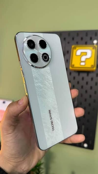 Tecno SPARK 30 Pro