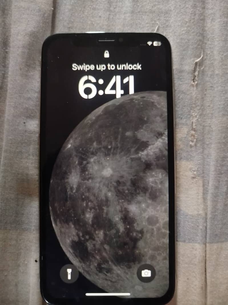 Apple iPhone X 0