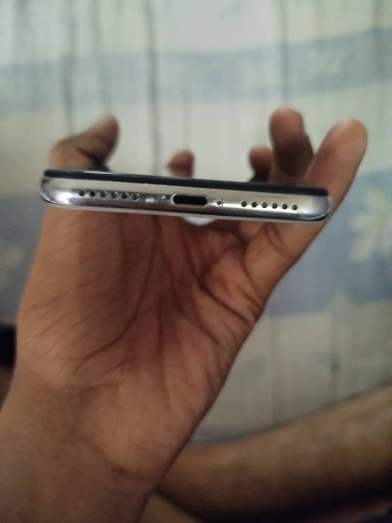 Apple iPhone X 2