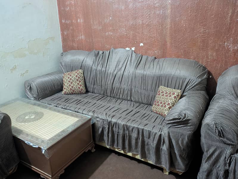 SOFA SET WITH TABLE 3