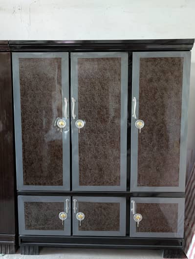 Home Almari 7ft high Home Wardrobe