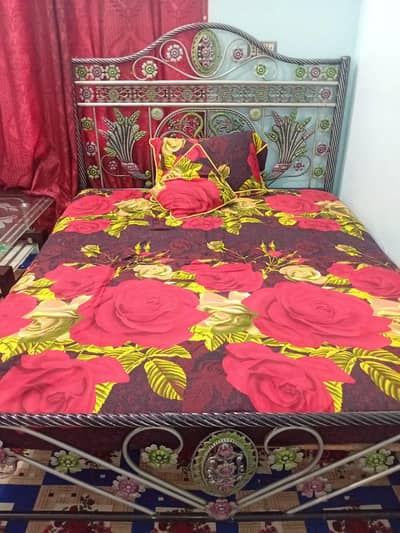 double bed with mattress