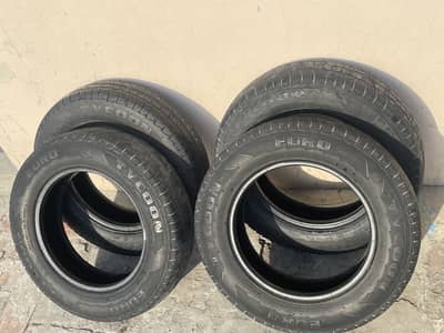 Tyre R13