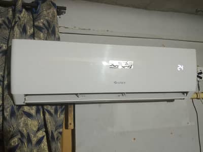 (Gree) AC (inverter split ACs) (1.5 ton)