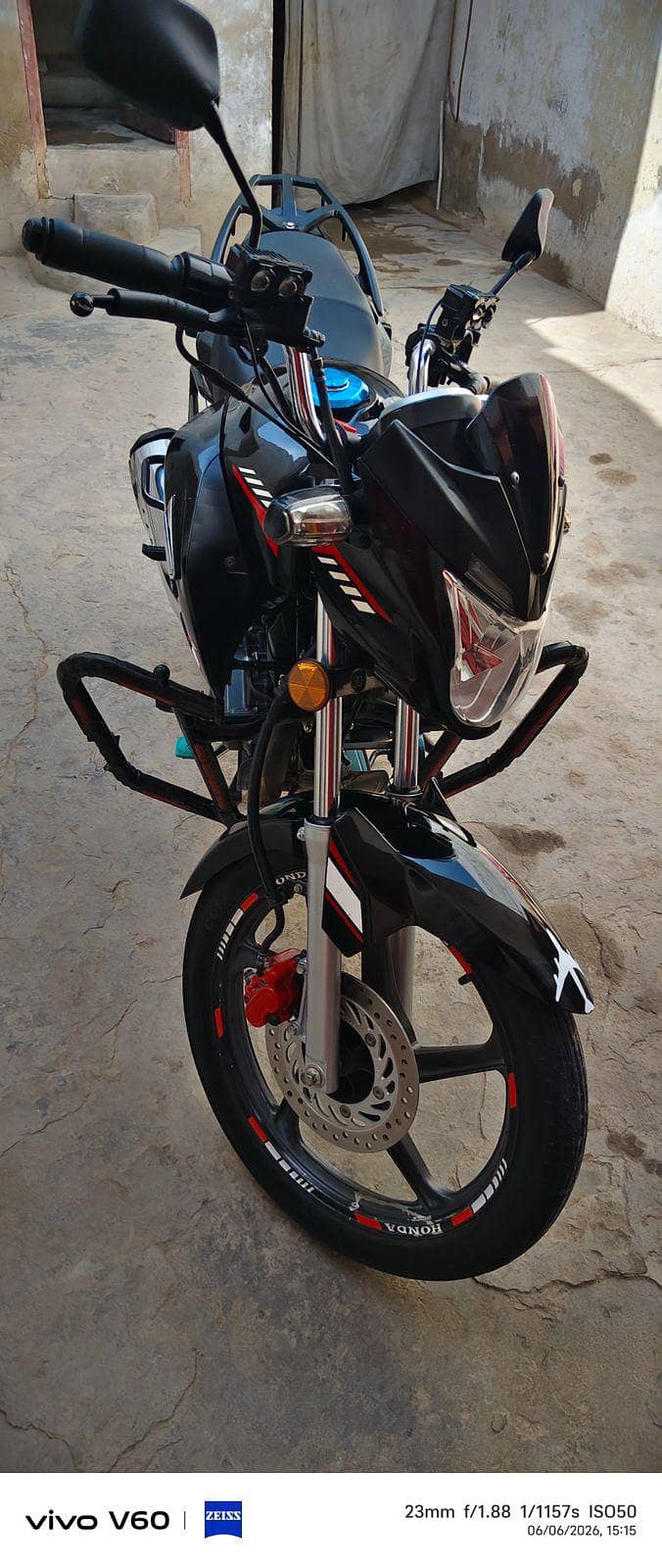 CB 150f 3