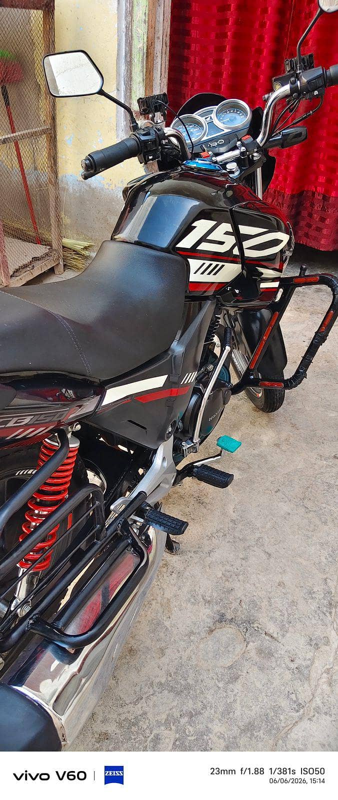 CB 150f 6