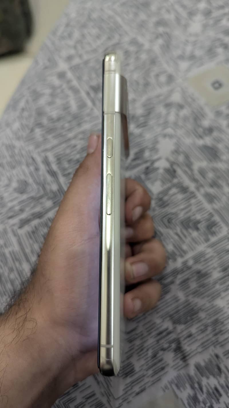 Google Pixel 8 Pro 2