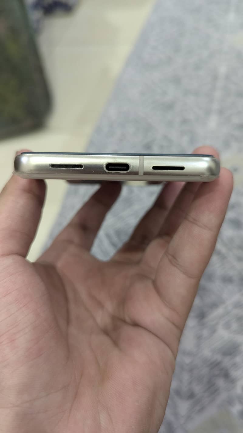 Google Pixel 8 Pro 5