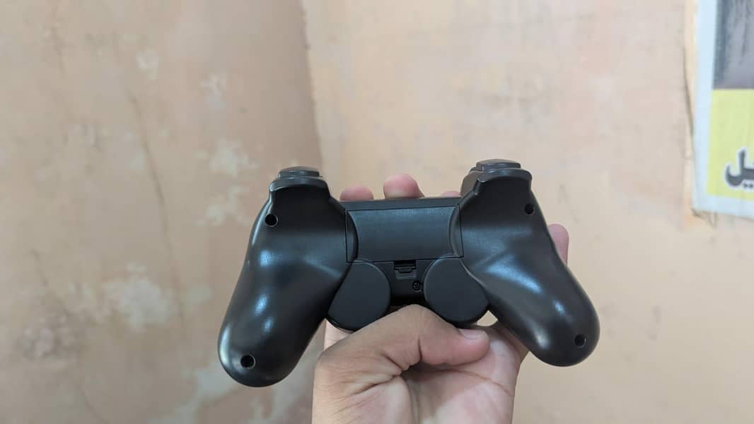 2.4G gaming controller 3