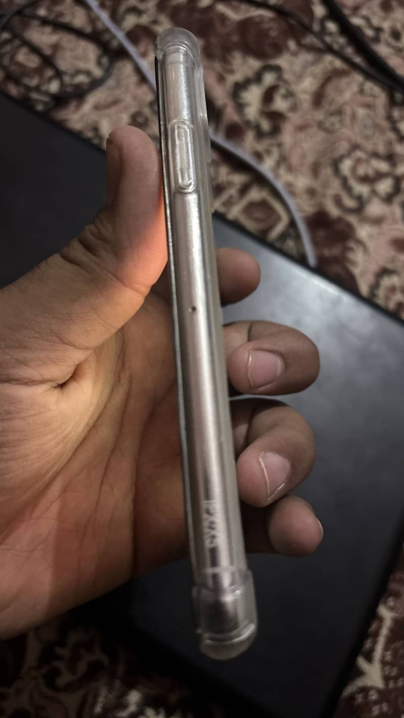 Apple iPhone X 3