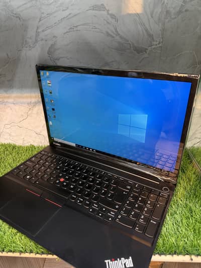Lenovo Thinkpad E15 (Ryzen 5 4500U) (8/256) 6 Cores 6 LogicalProcessor
