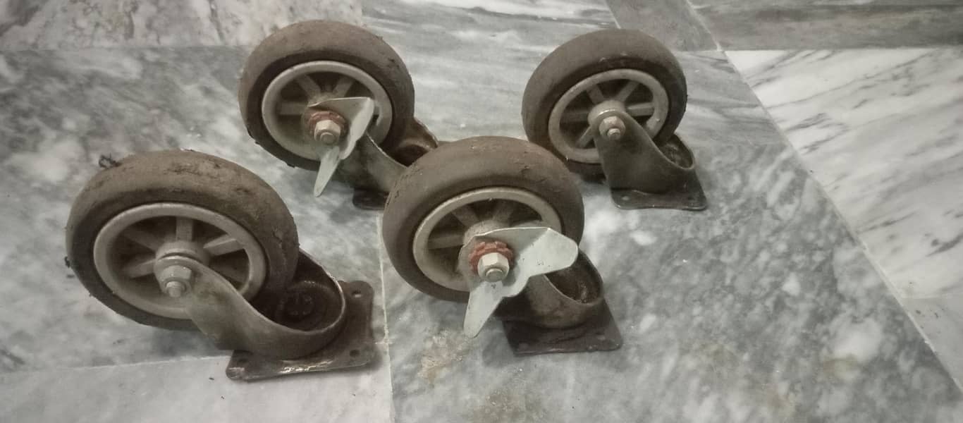 Tire 4pcs 0