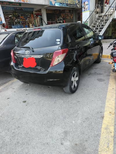 Toyota Vitz 2015