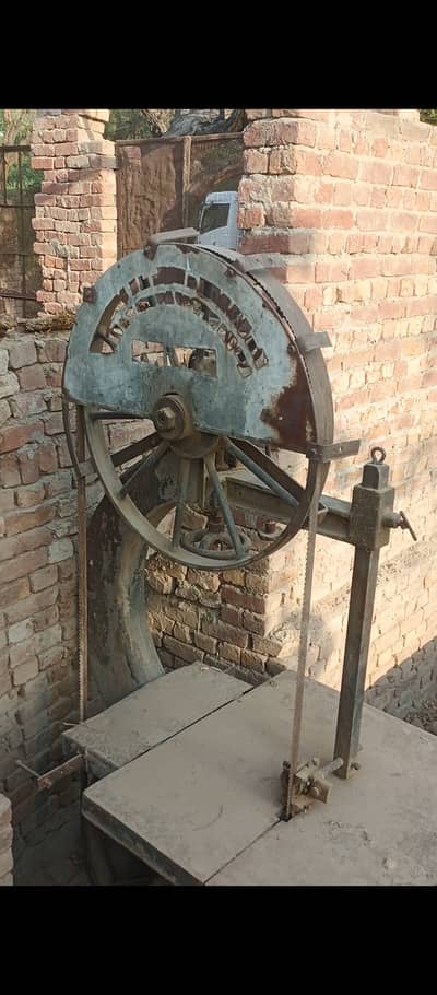 Vintage Industrial Large Band Saw (2.8Inch)