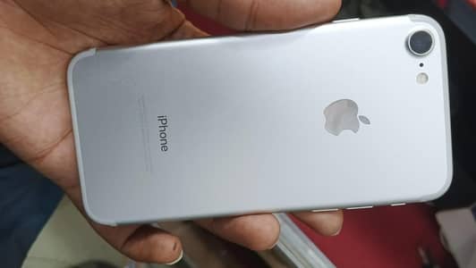 Apple iPhone 7