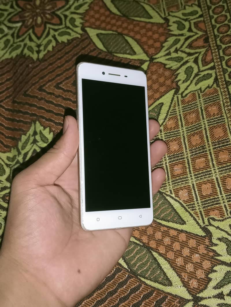 OPPO A37 0