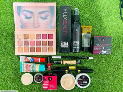 Huda Beauty Makeup Deal / Kit
