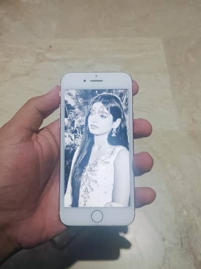 Apple iPhone 8