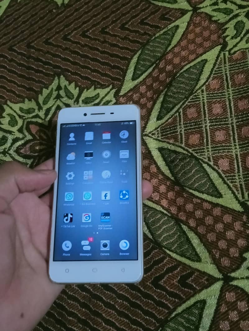 OPPO A37f 2