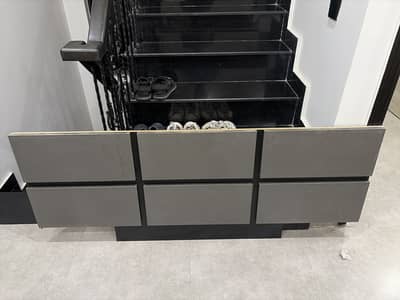 Executive table for sale black colour