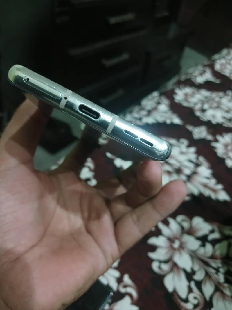 One Plus 8 6