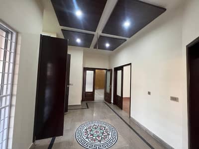 Upper Portion For rent In Beautiful DHA Phase 8 - Ex Park View
