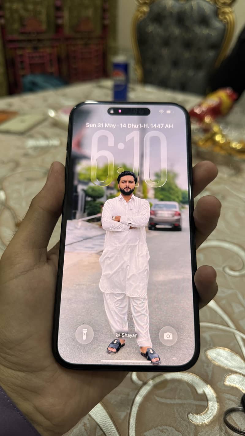 Apple iPhone 15 plus 8